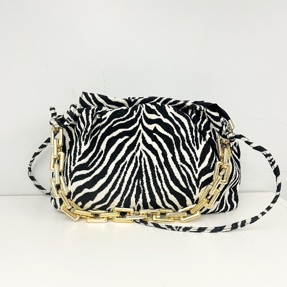 Small Zebra Print Bag with Chunky Gold Tone Chain - Picture 1 of 6